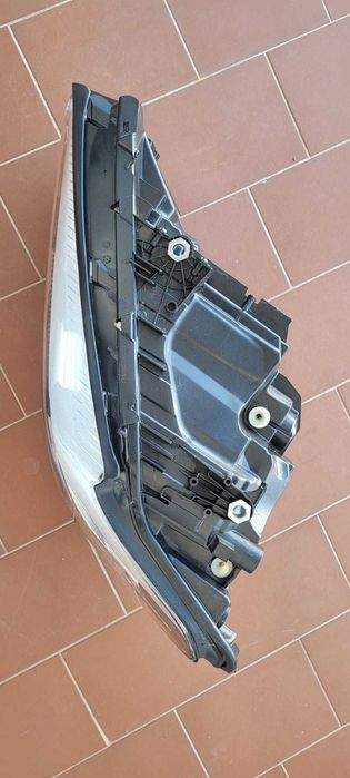 Farol BMW G30 Esquerdo