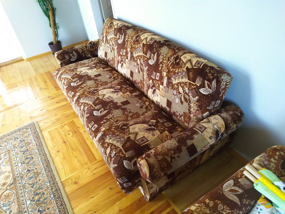 Вживаний розкладний диван