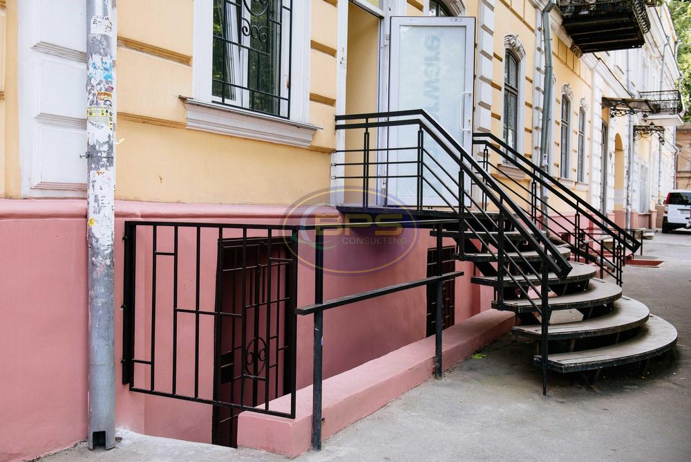 Здам приміщення 375 кв.м. Центр.