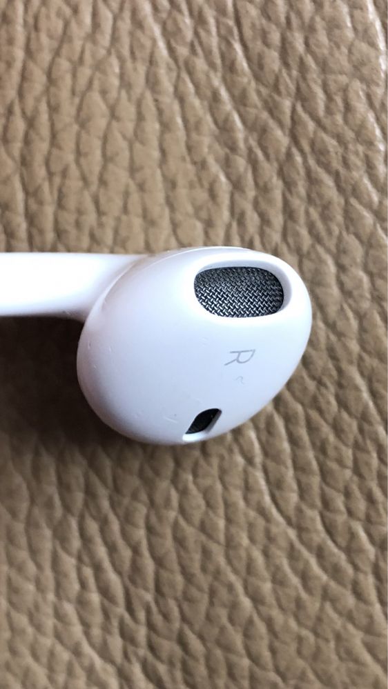 Навушники Apple провідні