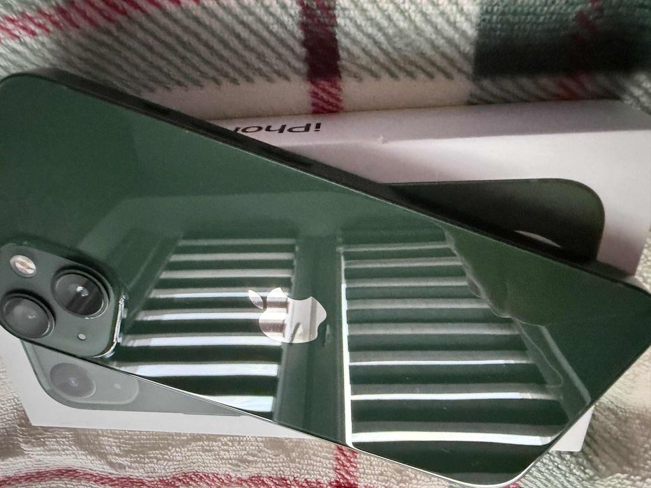 Sprzedam IPhone 13 , Dobry Stan