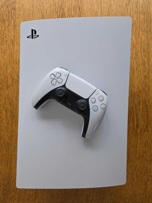 Playstation 5 z napędem +SDD +2 pady +gry