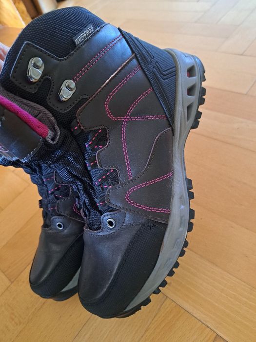 Damskie buty trekkingowe wodoodporne rozm.38
