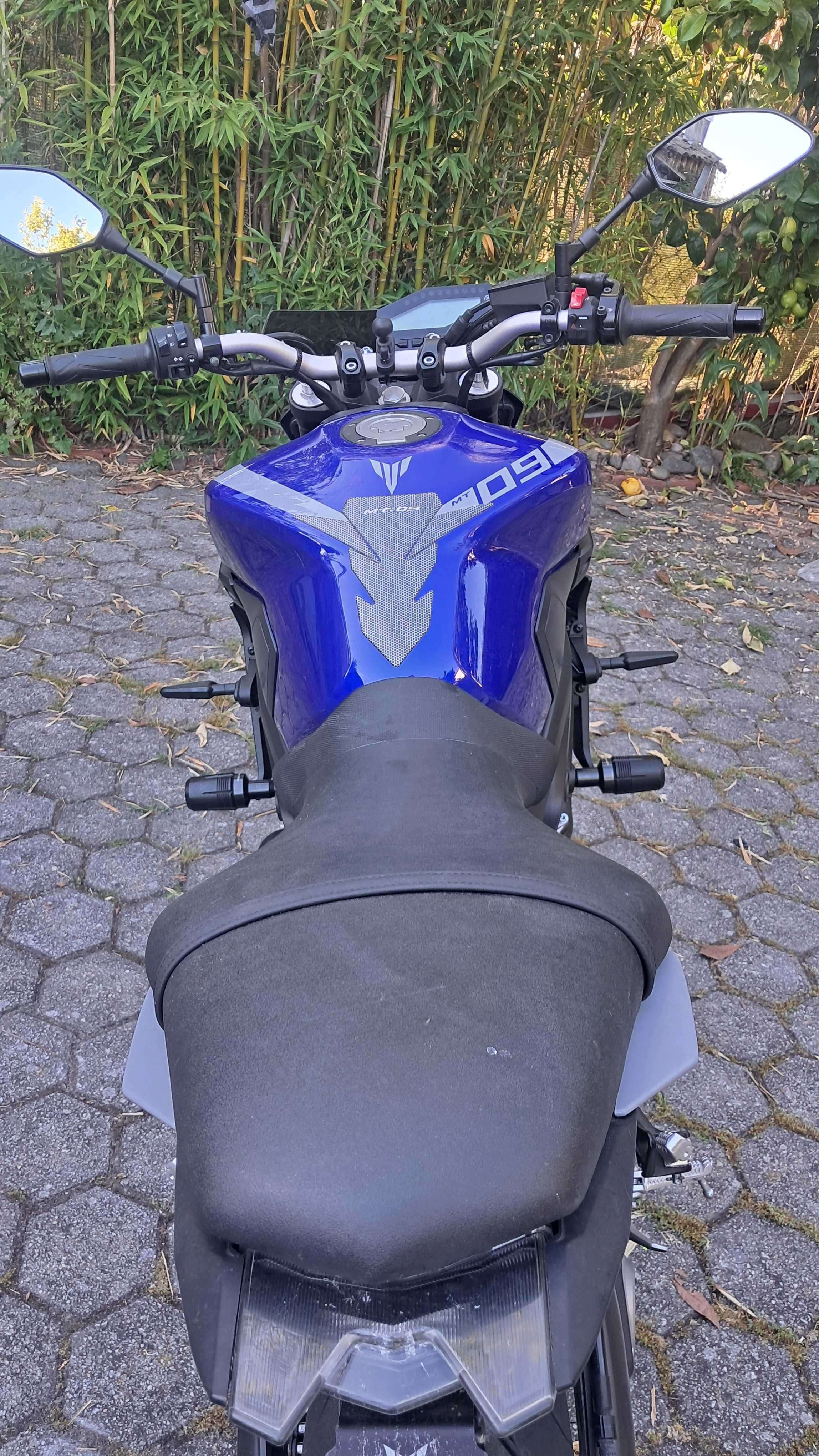 Yamaha mt  09 moto com varios extras