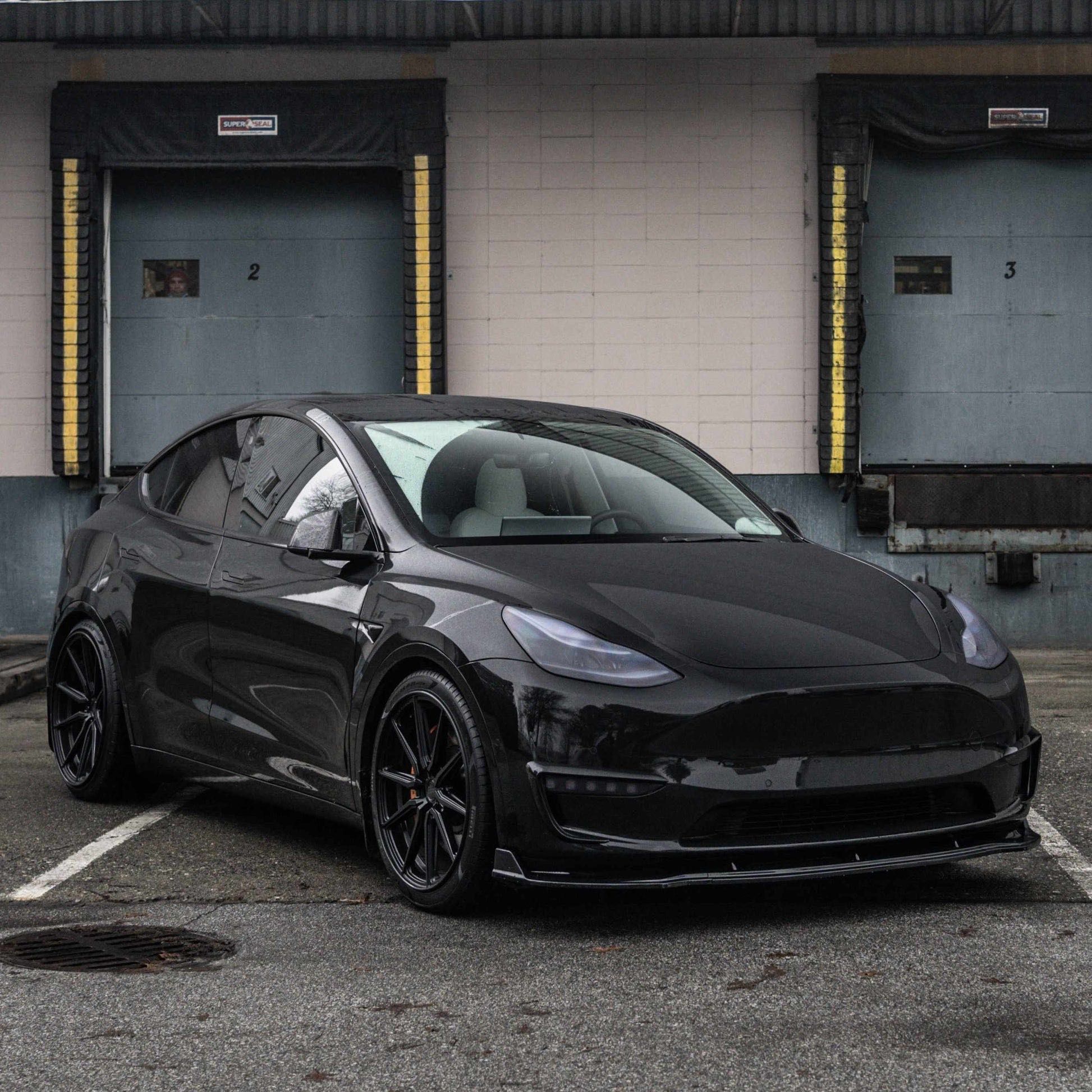 Губа на передний бампер сплитер на Tesla Model Y 3 накладка на бампер