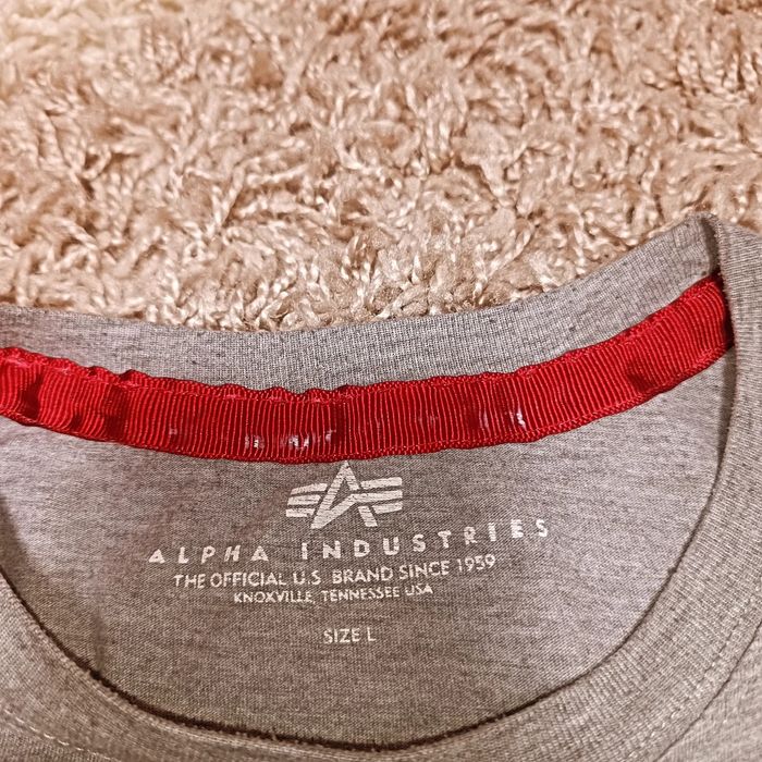 Продаю Чудову  Футболку Альфа Індустрія  Орігінал