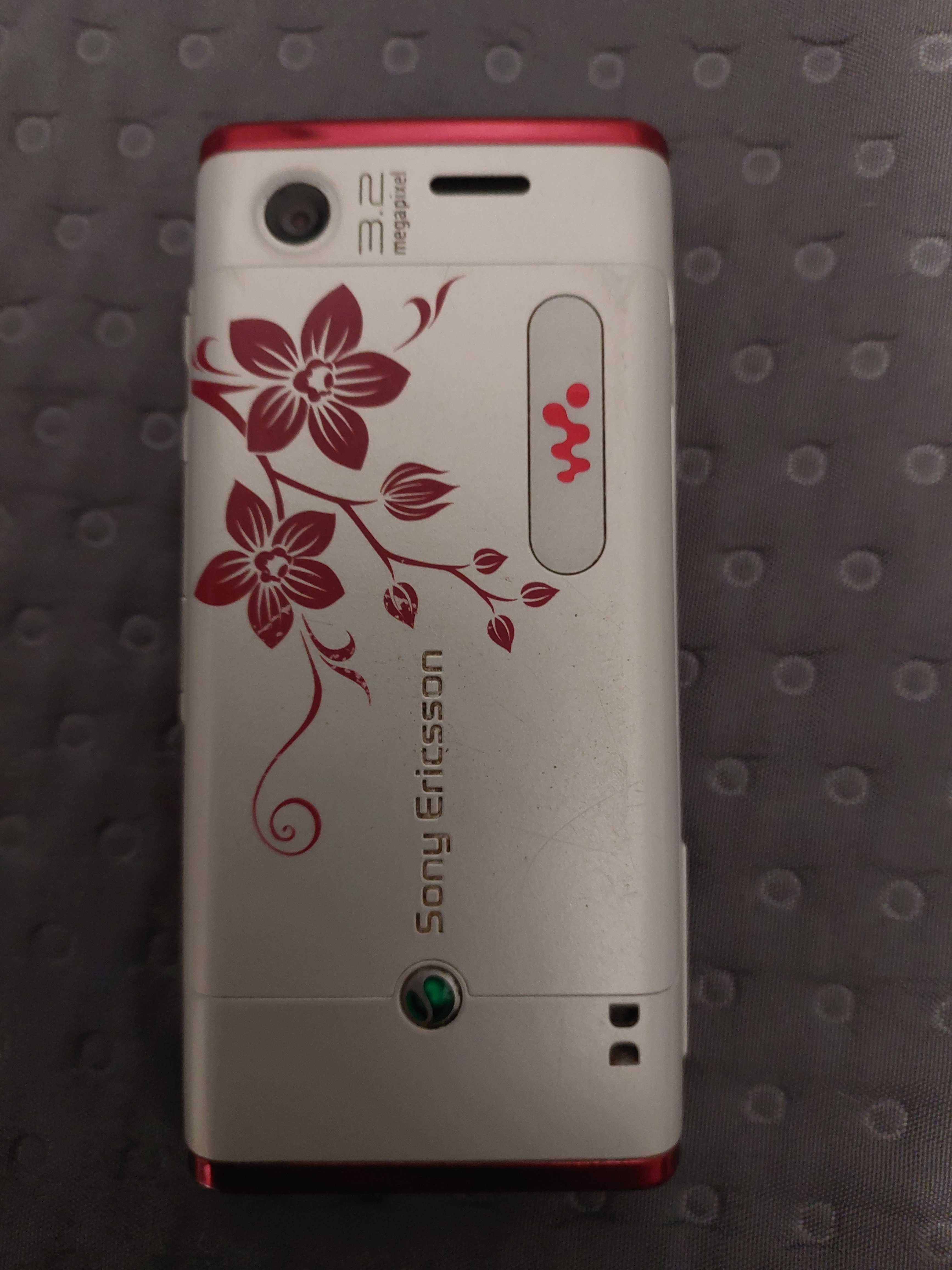 Telefon Sony Ericsson W595 Flower Edition 3.2MP MP3 Radio