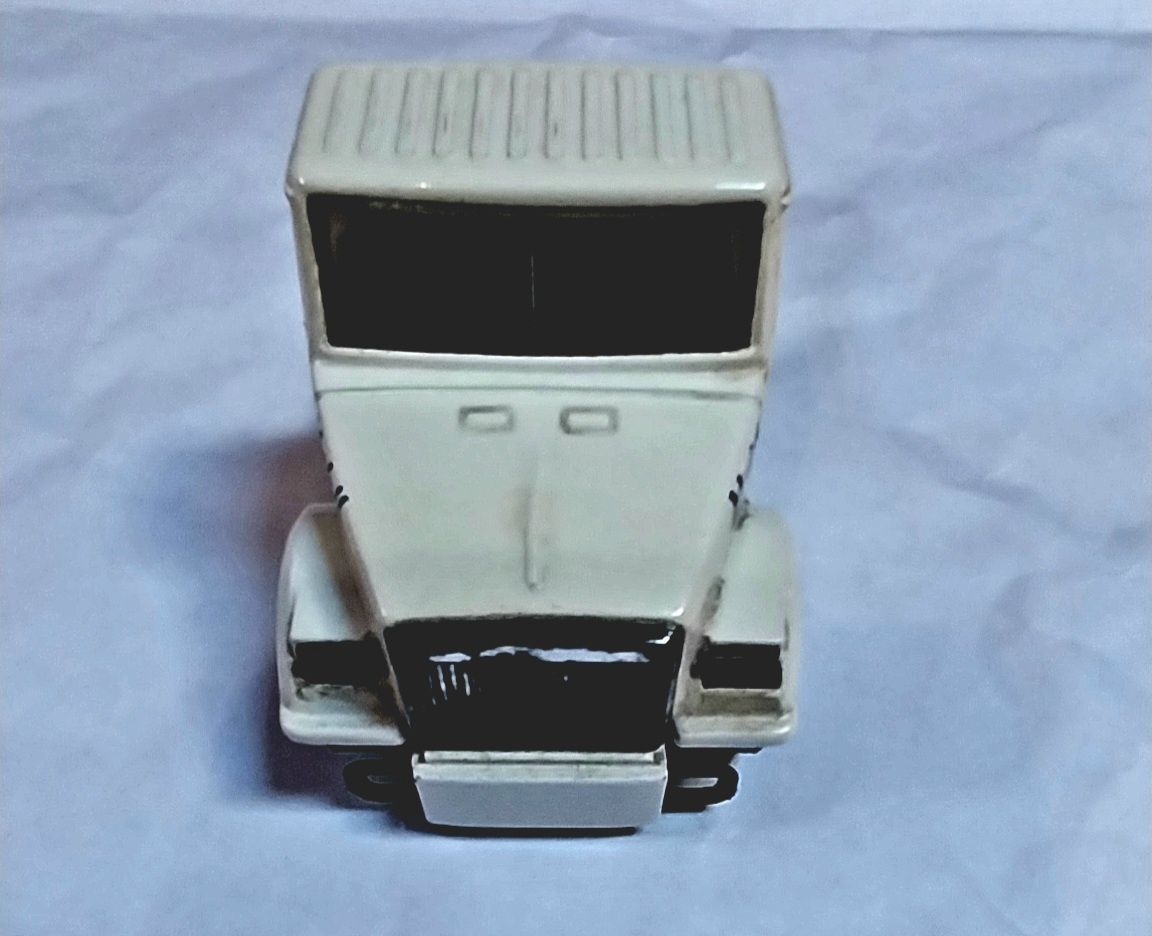 Miniatura antiga Corgi de camião Volvo