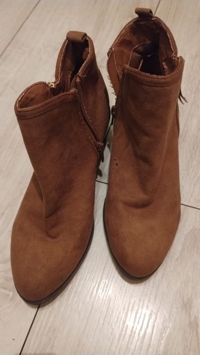 Brązowe botki new look