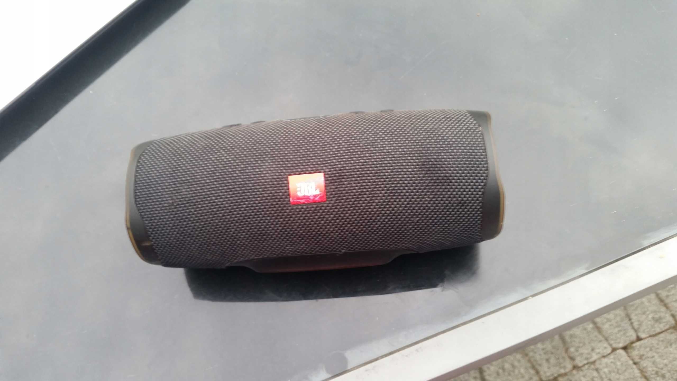 Głośnik przenośny JBL Charge 4 czarny
