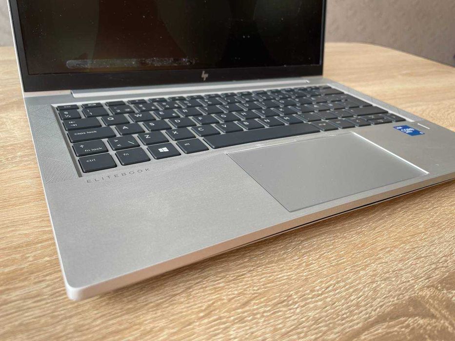 Ноутбук HP EliteBook 830 G8 клавіатура топкейс, кришка матриці
