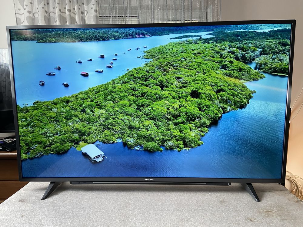 Телевізор Grundig 55GUT9867 UltraHD/SmartTV/DVT-T2