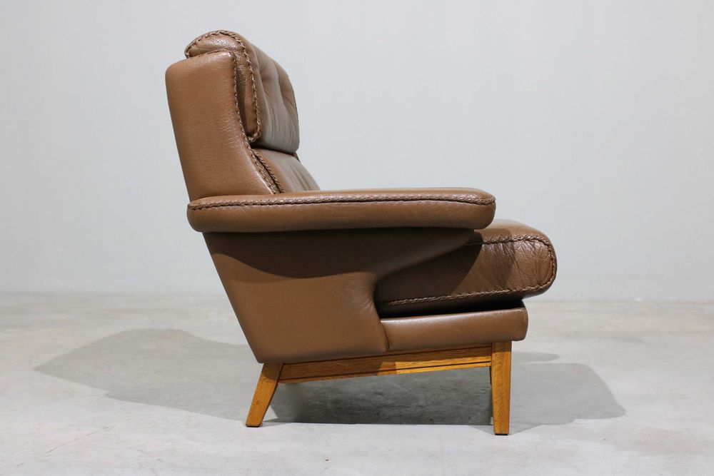 Par de poltronas Aage Christiansen em couro | Design Dinamarquês