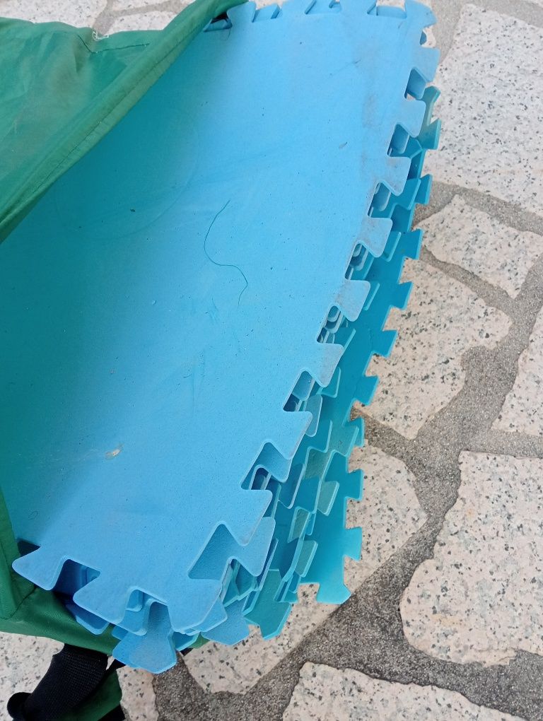 Tapetes de borracha azuis