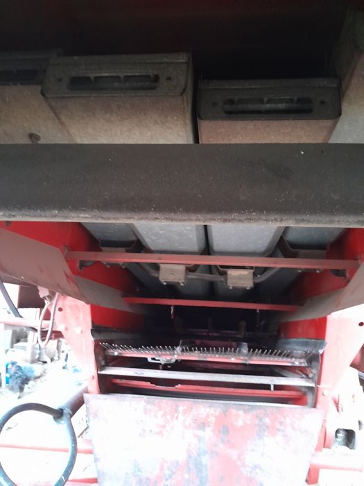 Продам комбайн MF 307