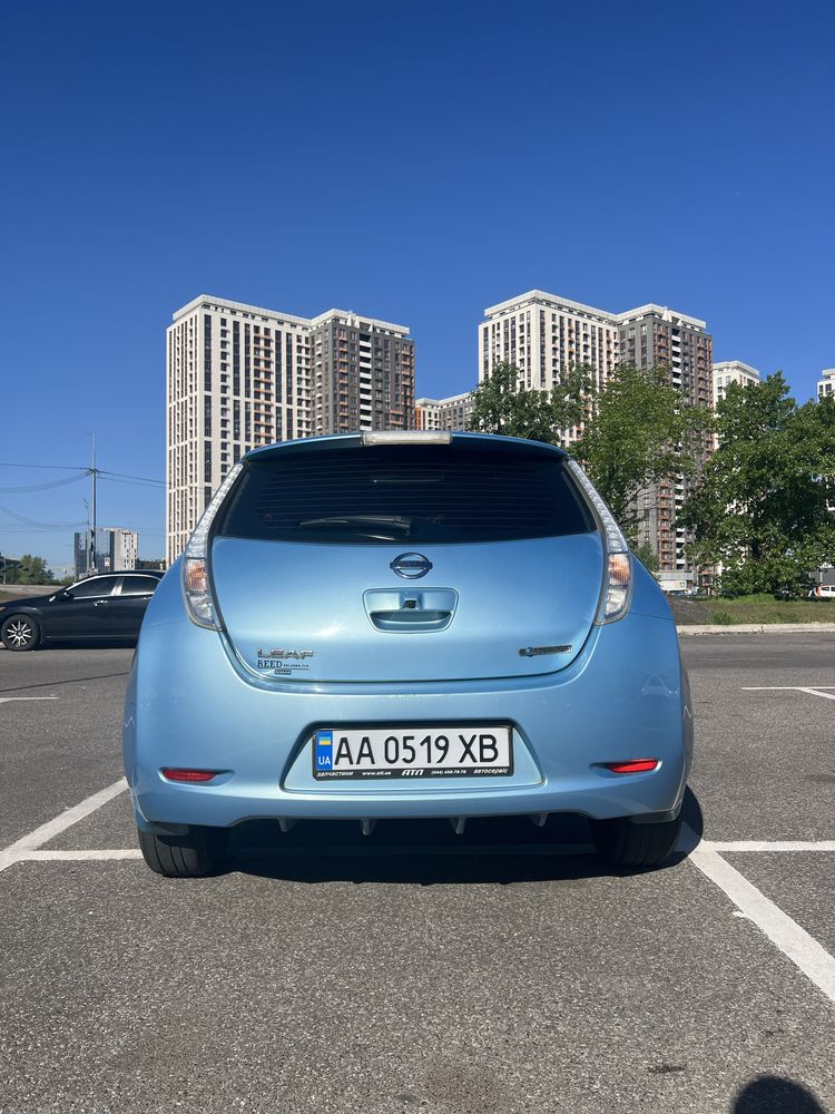 Nissan leaf 2015