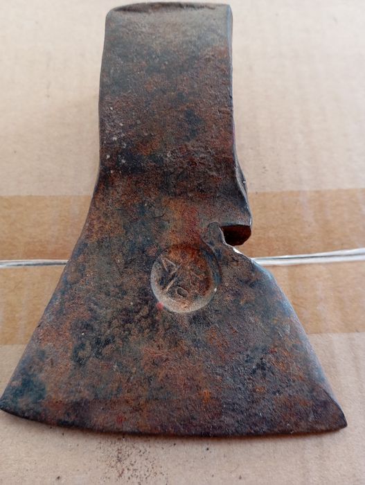 Сокира антикваріат