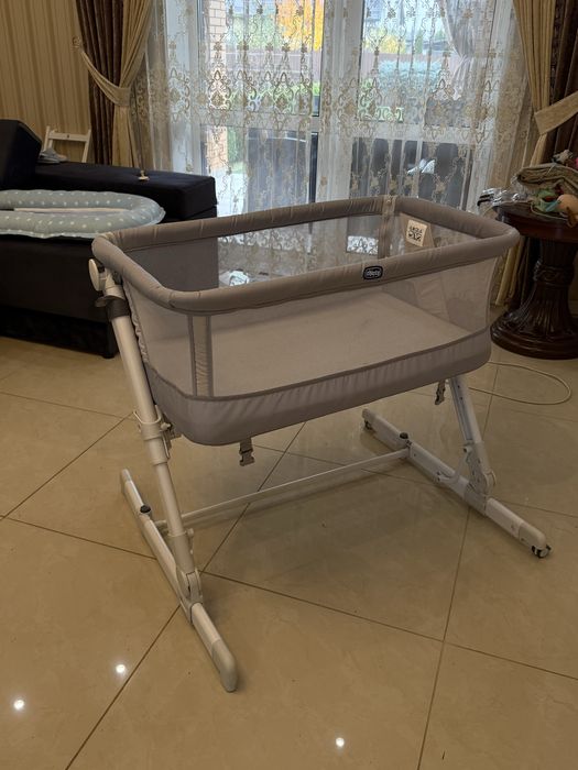 Приставне ліжечко Chicco Next2Me Pop Up