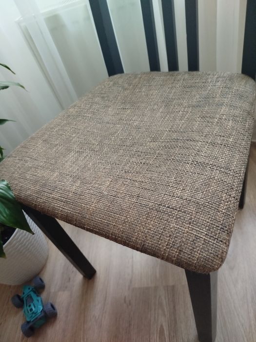 Продам стулья кухонные