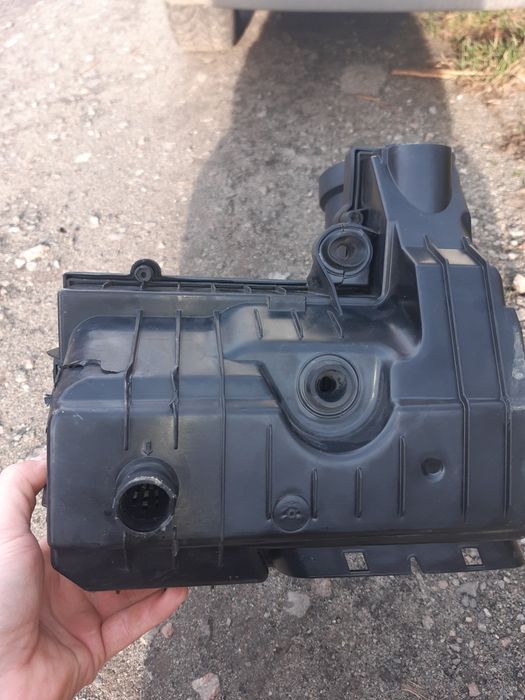 Корпус повітряного фільтра vw tiguan 17-