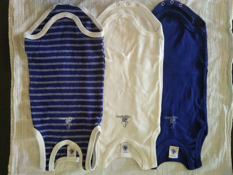 Roupa bebe - Lote 3 bodies 12 m - Petit Bateau