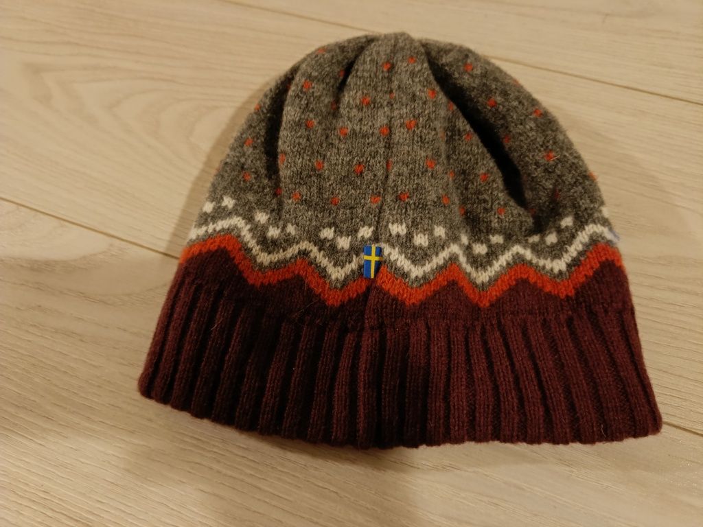 Czapka Fjall Raven 100%vool bardzo ciepła gruba Nowa bez metki