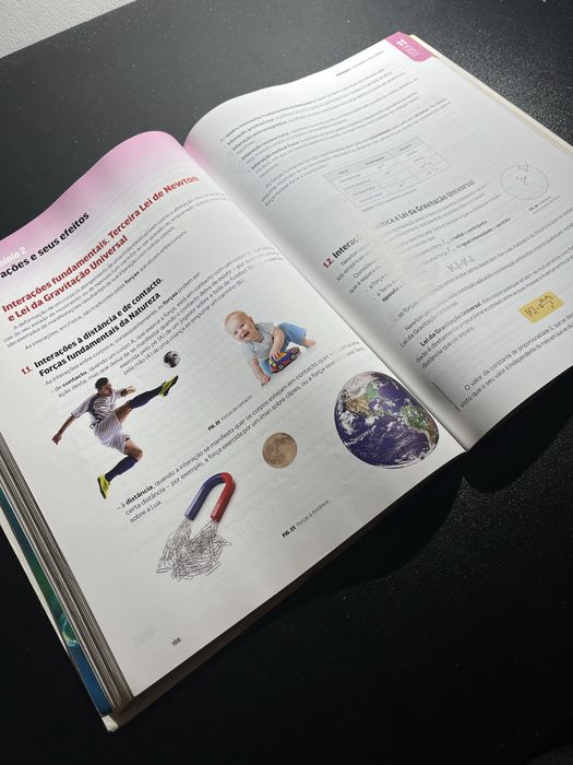 Livro Preparação de exame Física e Química 2023 11º ano