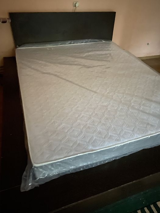 Ліжко двохспальне