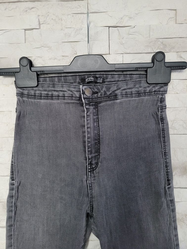 Szare elastyczne spodnie jeans wysoki stan rurki Bershka S/M