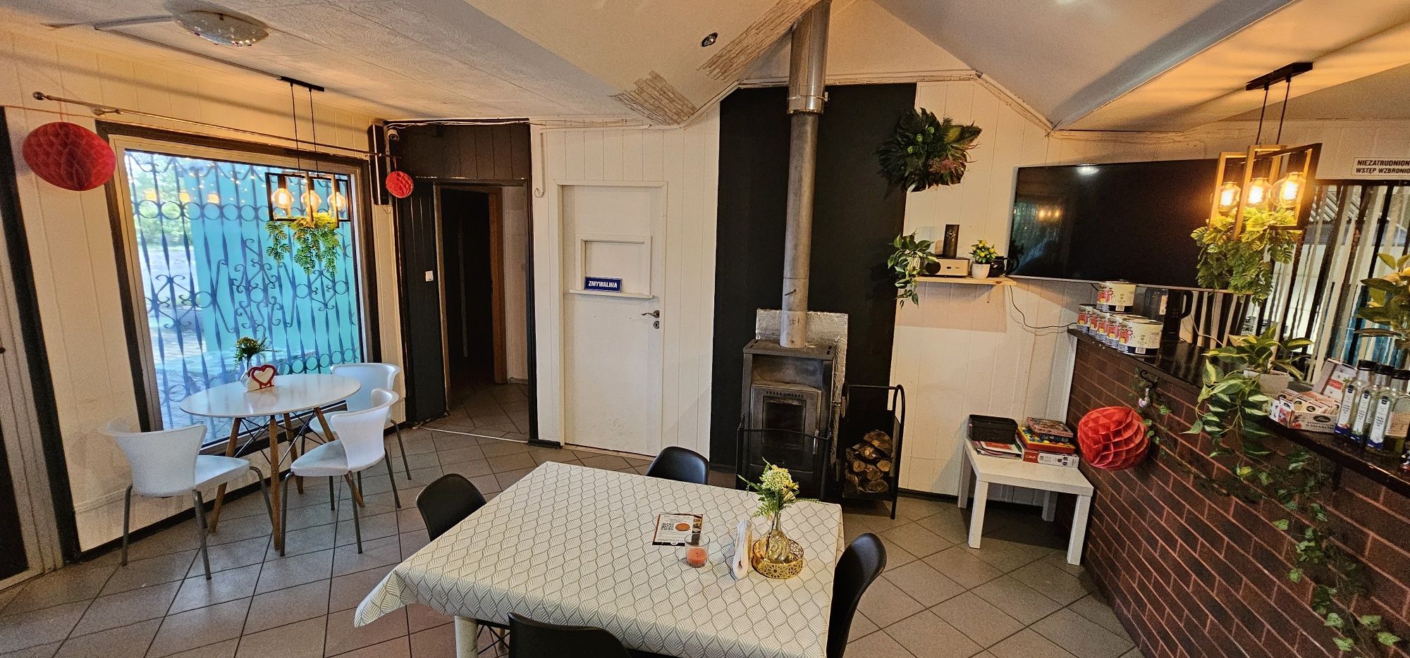 Odstąpie pizzerie z całym wyposażeniem i know-how TRZEBIEL
