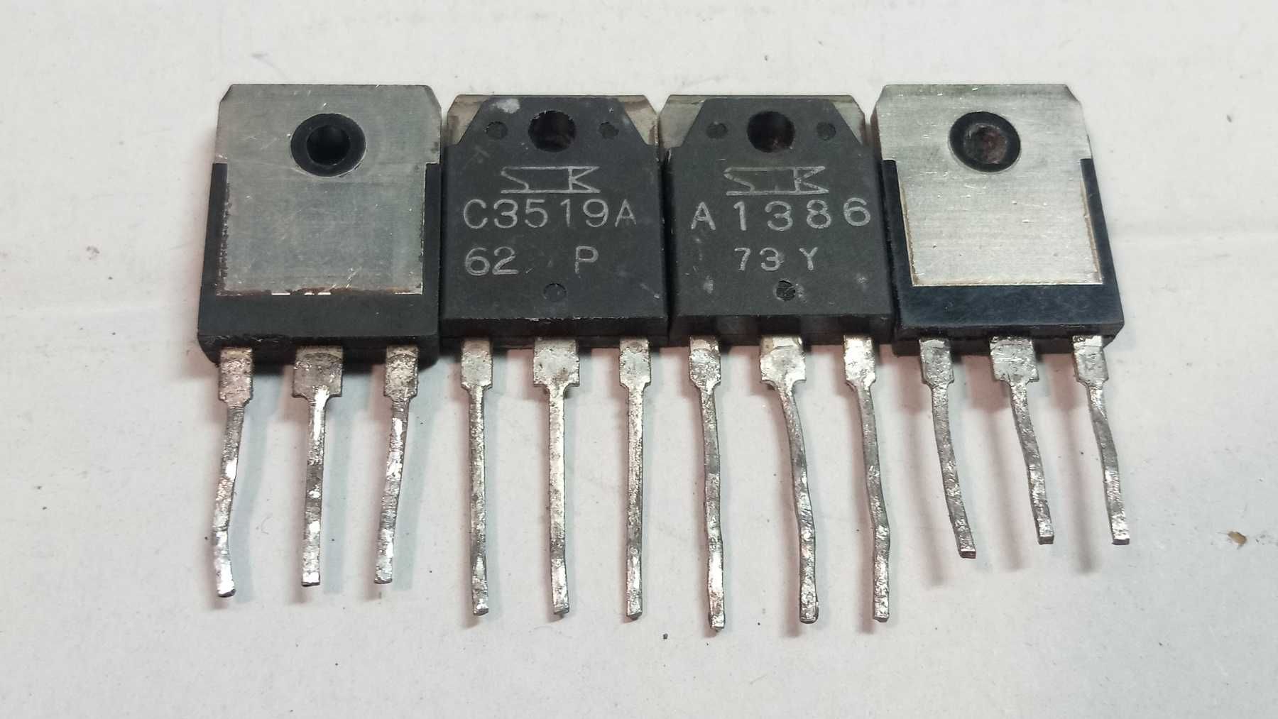Біполярні транзистори 2SA1215 2SC2921. Оригінал.
