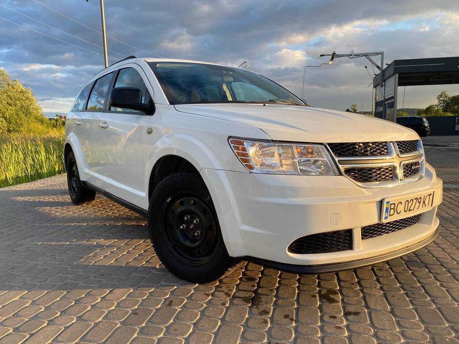 автомобіль Dodge Journey