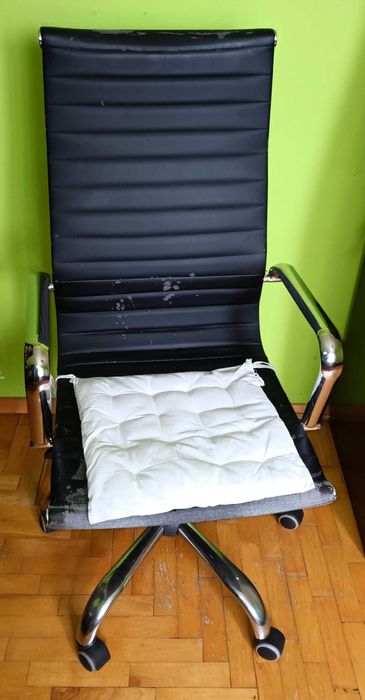 Krzesło biurowe obrotowe