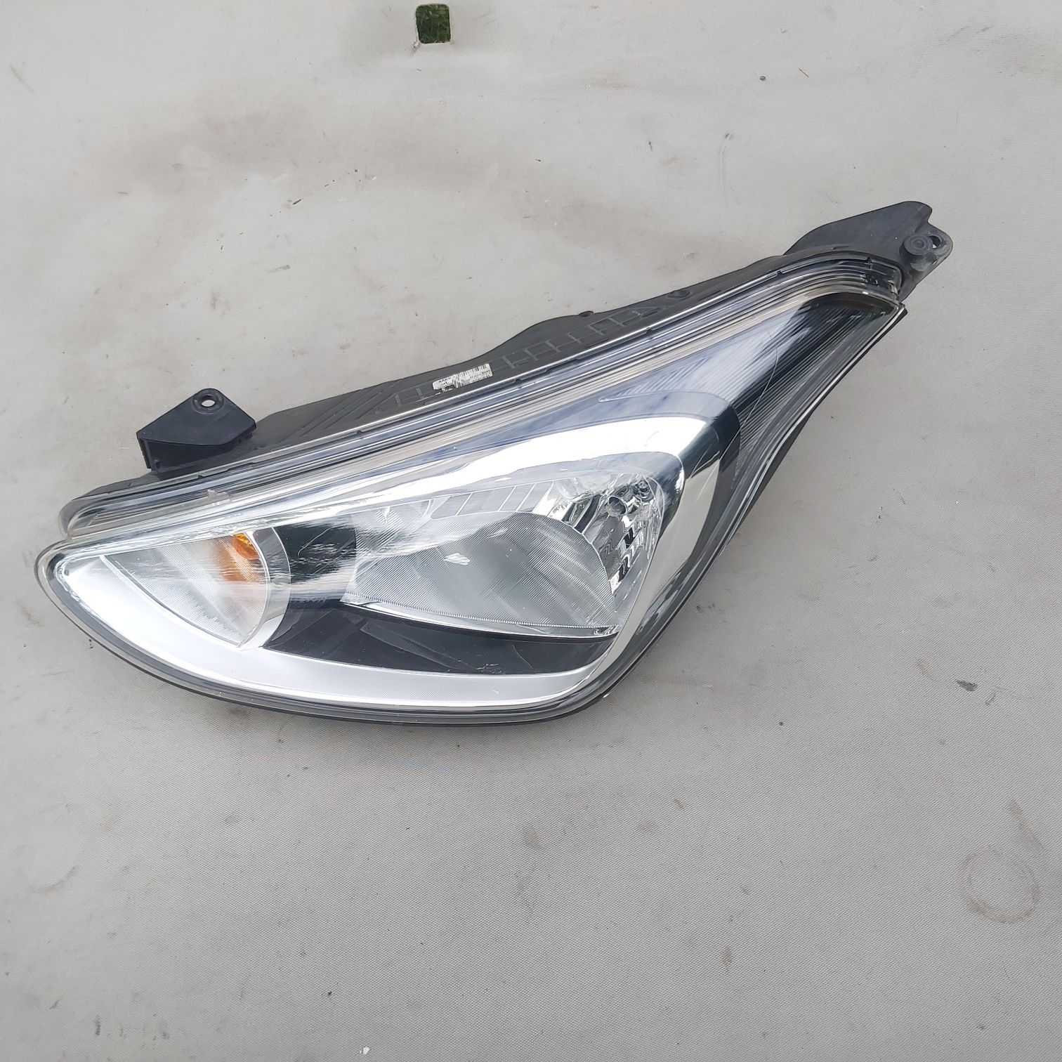 Lampa reflektor hyundai i10 lift lewy Europa