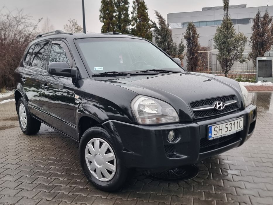 Hyundai Tucson  2.0 140KM Benzyna  Hak Klimatyzacja ** Śliczny **