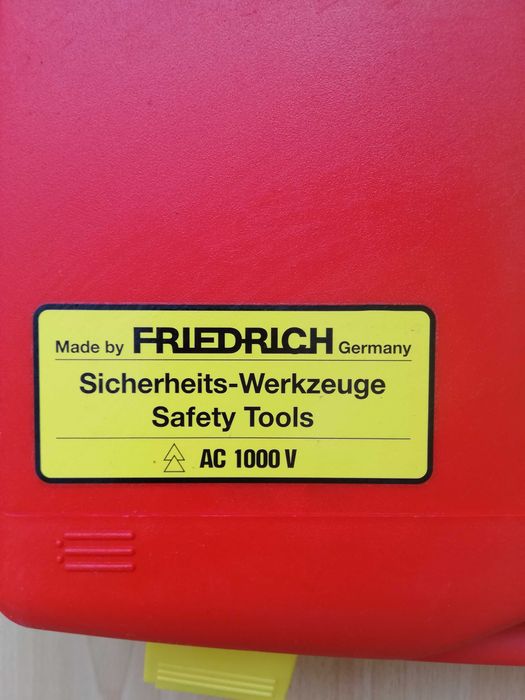 Zestaw kluczy izolowanych do 1000 V