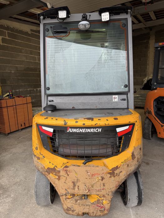 Empilhador Jungheinrich de 2019