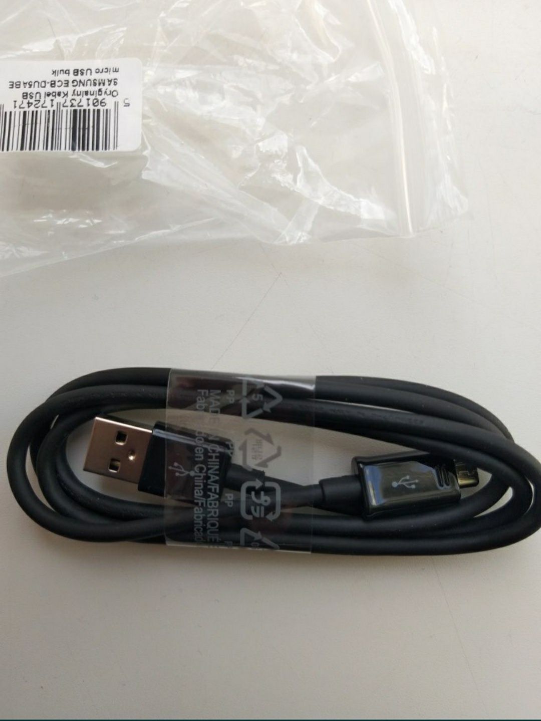 Новый оригинальный зарядный кабель Samsung Micro-USB , черный 1m