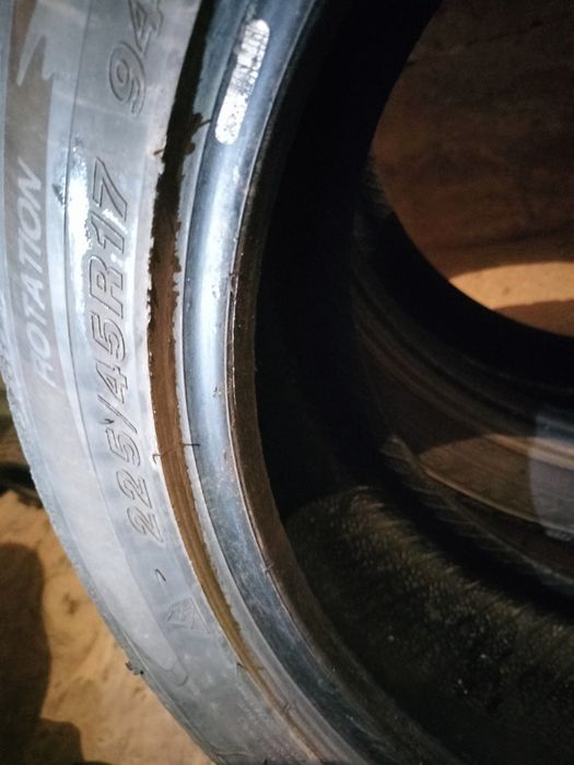 Opony zimowe Goodyear.