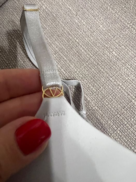 Victoria Secret бюстгалтер пуш ап сірий новий  з біркою 36B