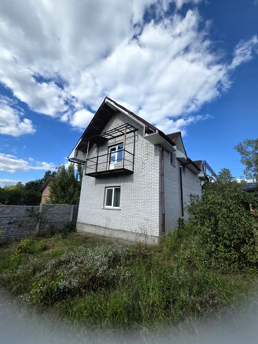 Продаж 2-поверхового цегляного будиноку м. Українка, вул. Приозерна