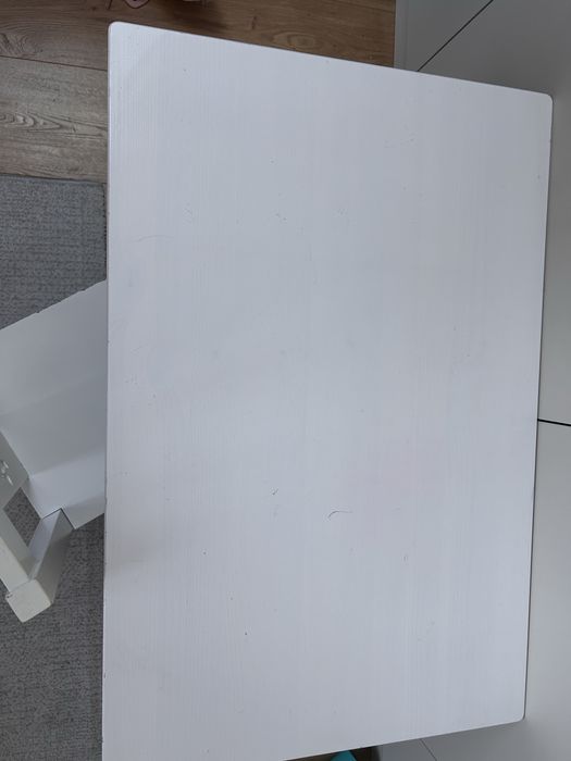 Stolik dla dziecka z krzesełkiem ikea