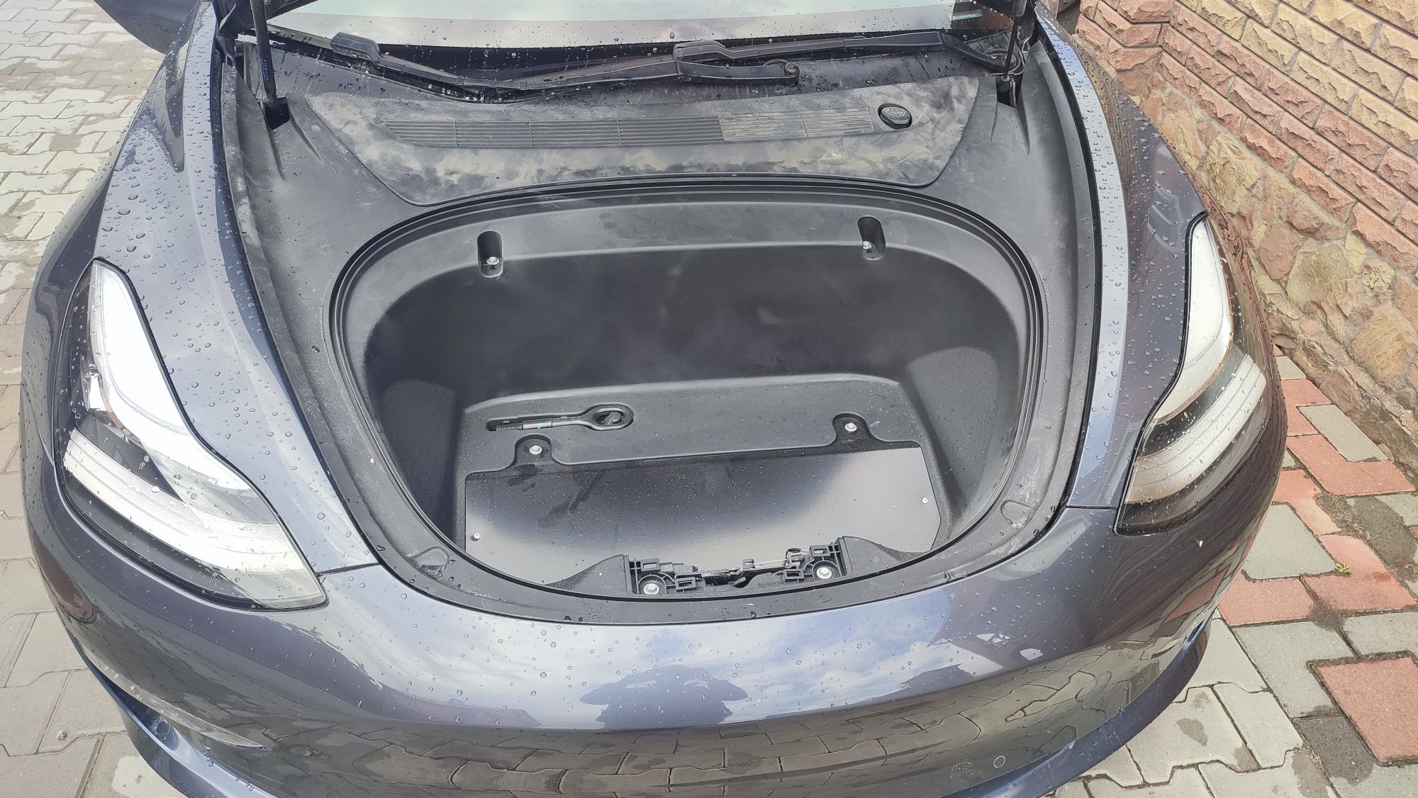 Tesla model 3 Dual motor