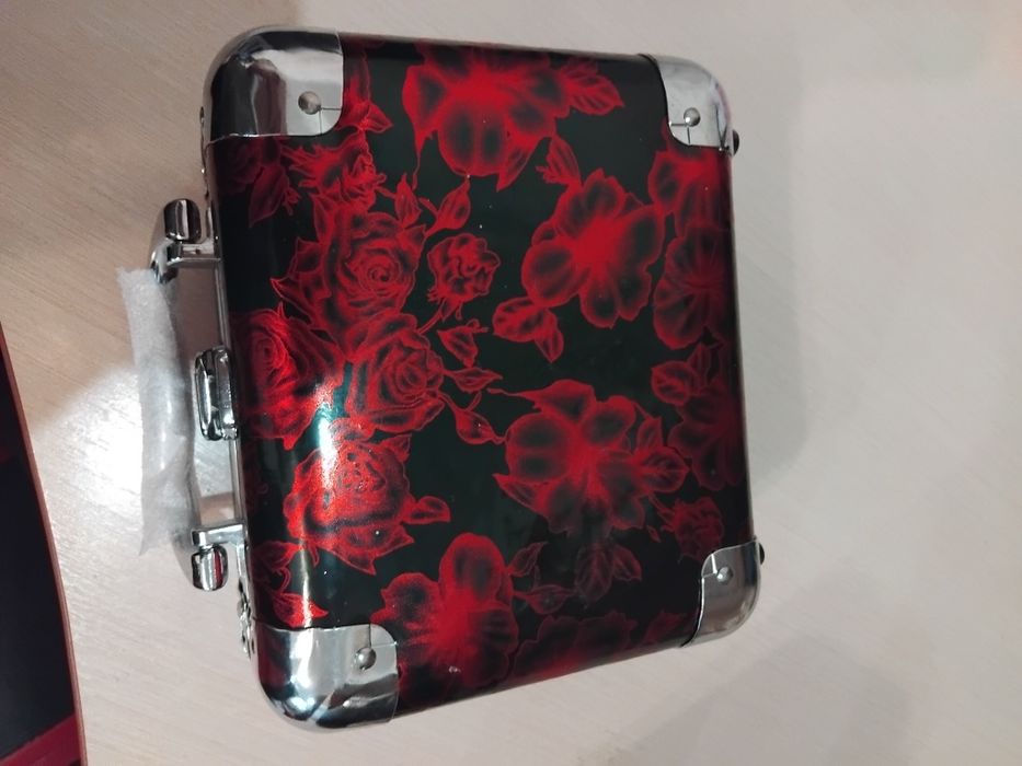 Шкатулка, времен СССР, красивая.