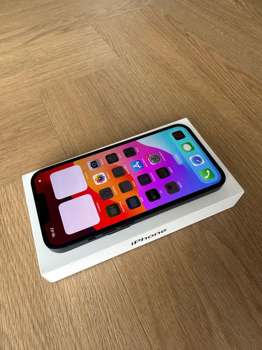 Idealny iPhone 13 128 GB MIDNIGHT w PERFEKCYJNYM stanie!