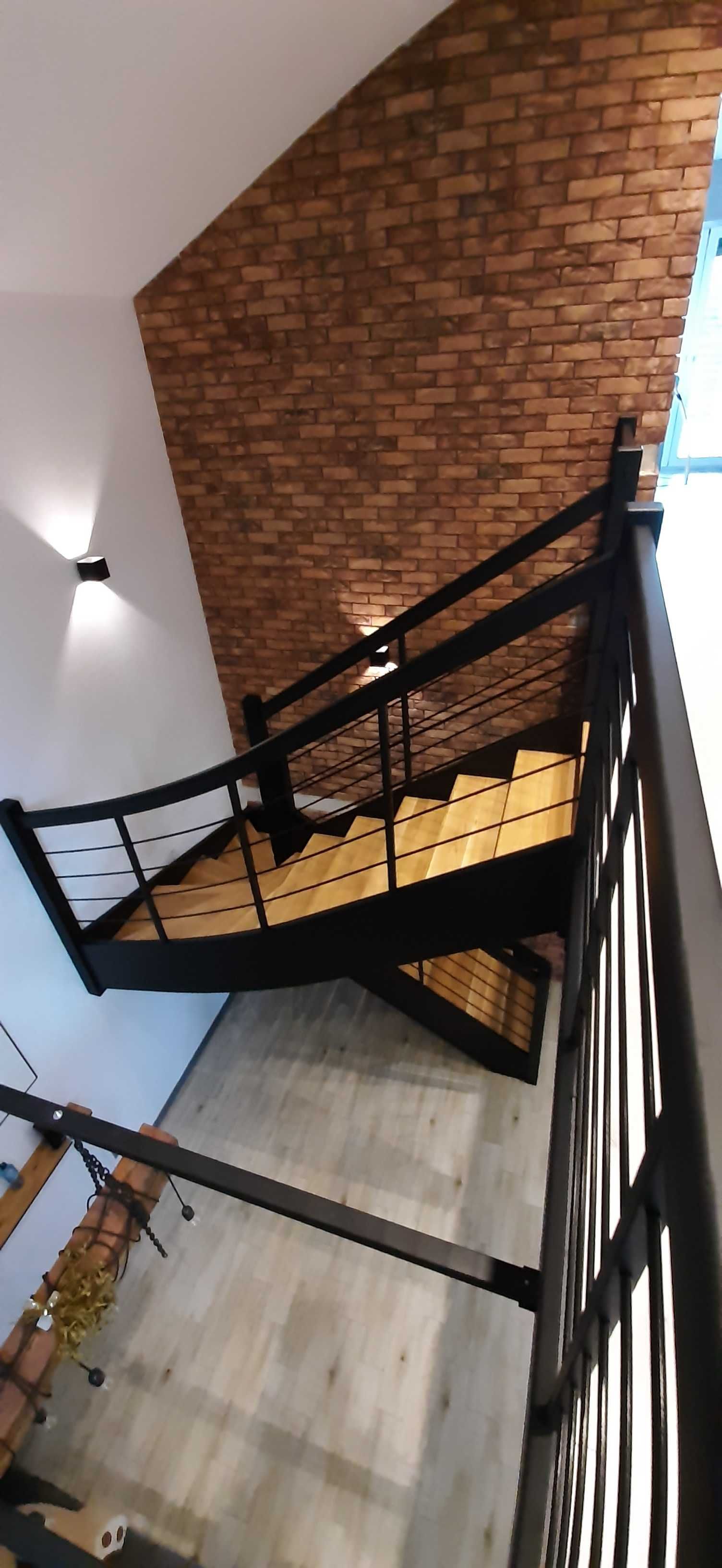 Schody Q debowe jesionowe Loft metalowe drewniane Cala Polska i UE