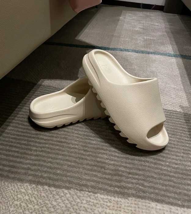 Wybór letni*NoweAdidasYeezySlideBiały 41