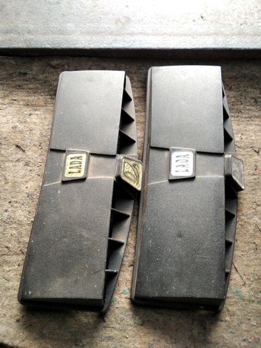 Продам пластмасові аксесуари та карти на ВАЗ