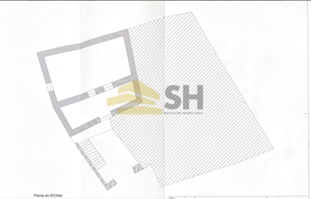Moradia T3 p/recuperar | Gestaçô, Baião