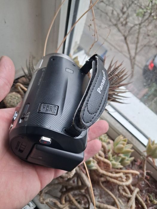 Цифровая видеокамера Panasonic HC-V727